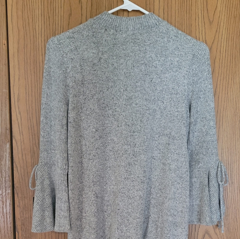 Sweater - Picture 2 of 3